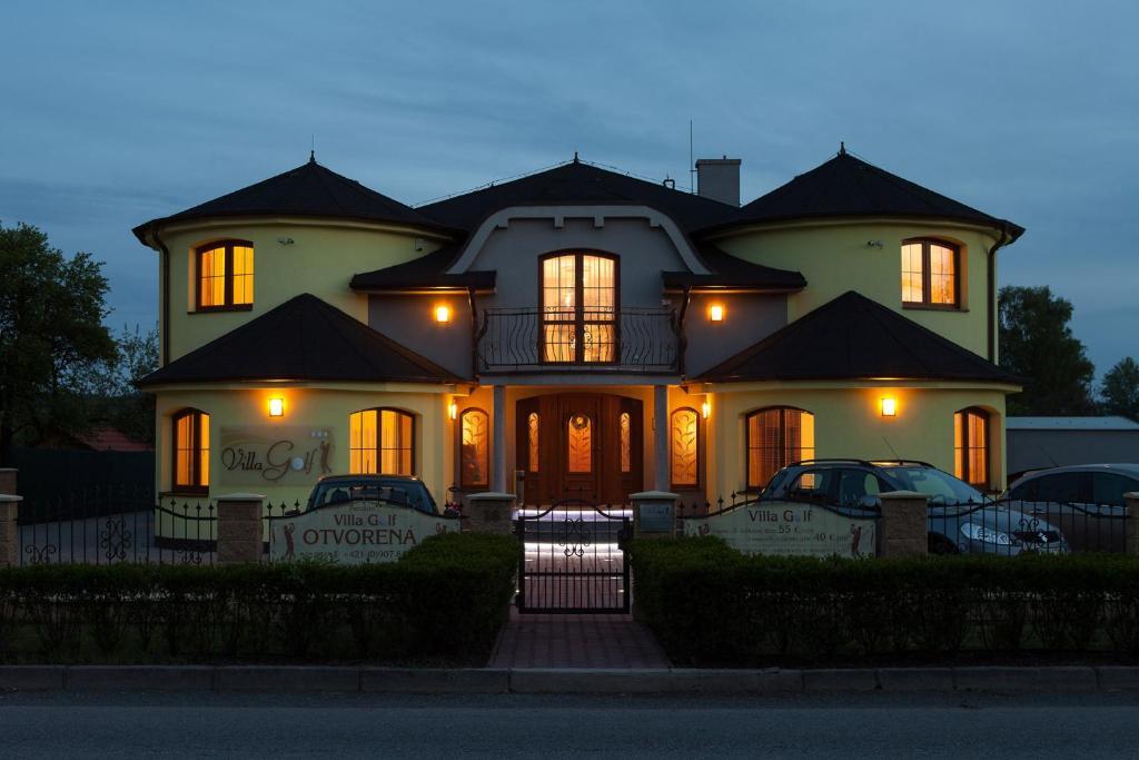 Villa Golf Sliač Oda fotoğraf